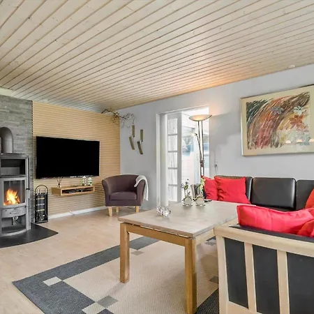 84175 - Bjarkes Grund 11 B