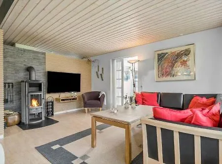 84175-ebeltoft-bjarkes-grund-11-b Nyaraló *