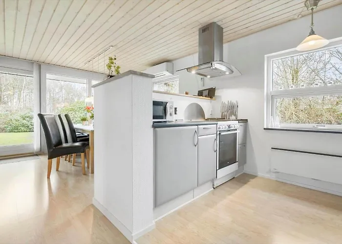 84175-ebeltoft-bjarkes-grund-11-b * Ebeltoft