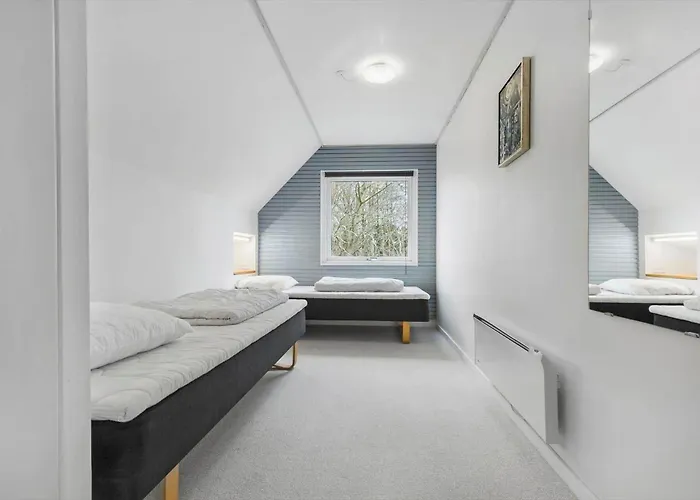 84175-ebeltoft-bjarkes-grund-11-b * Ebeltoft